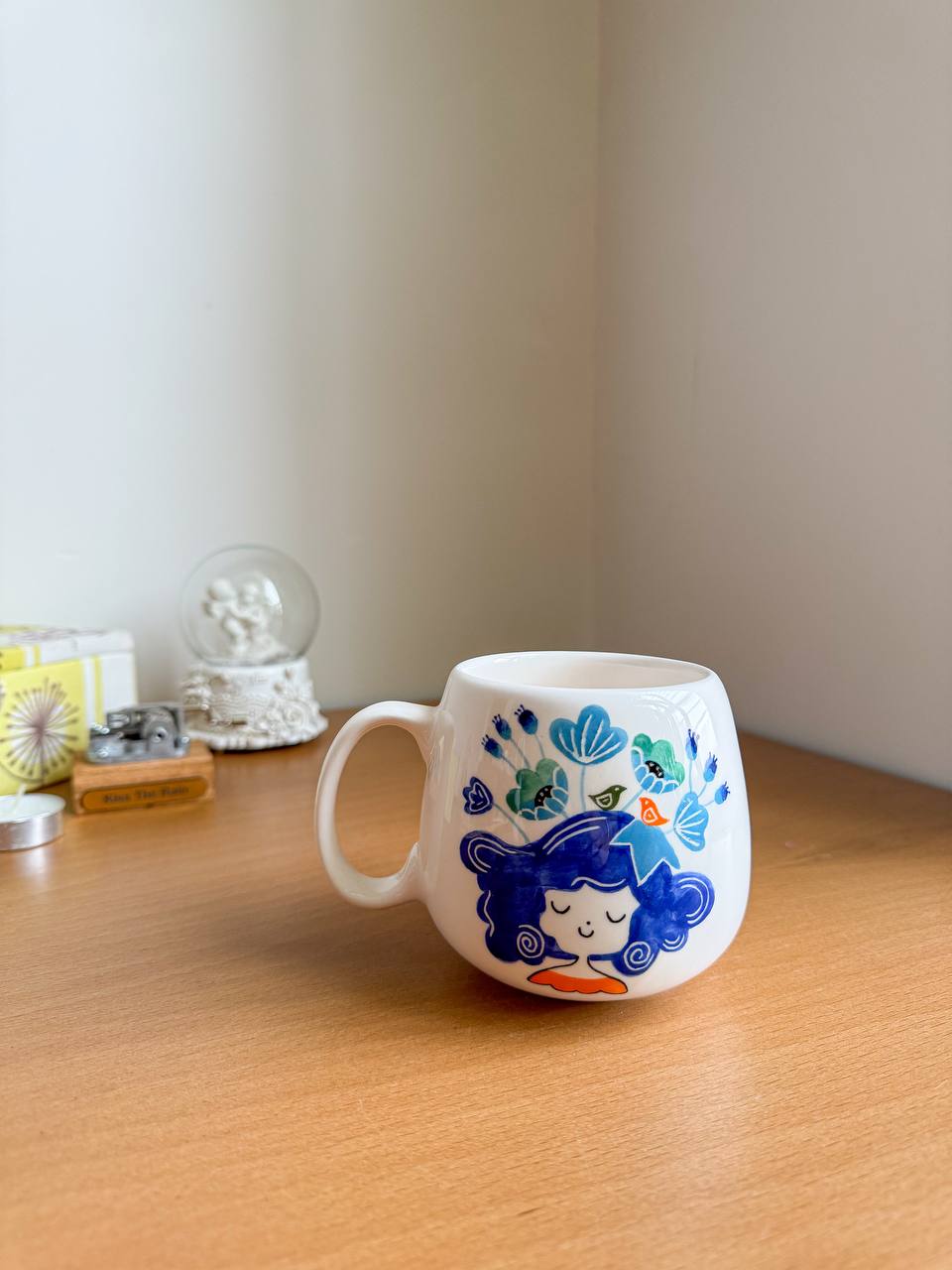 ماگ سرامیکی دختر آبی