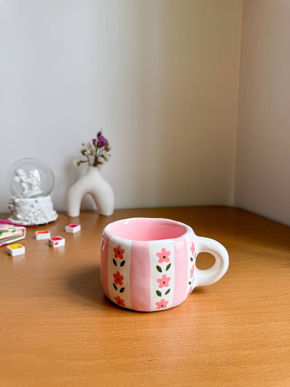 ماگ سرامیکی دستساز گل گلی